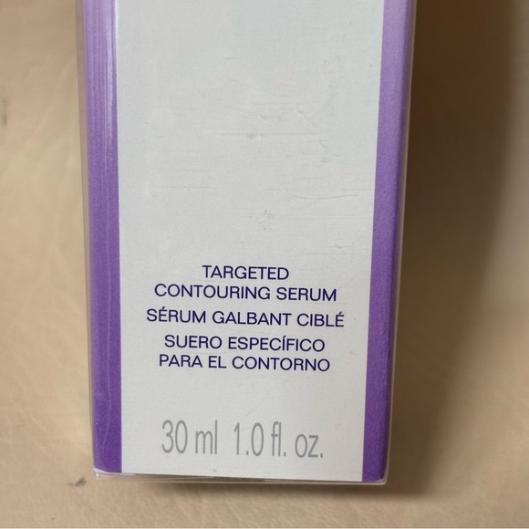 Avon Anew Clinical Infinite Lift Targeted Contouring
Serum 1 oz SEALED!! - Picture 3 of 4